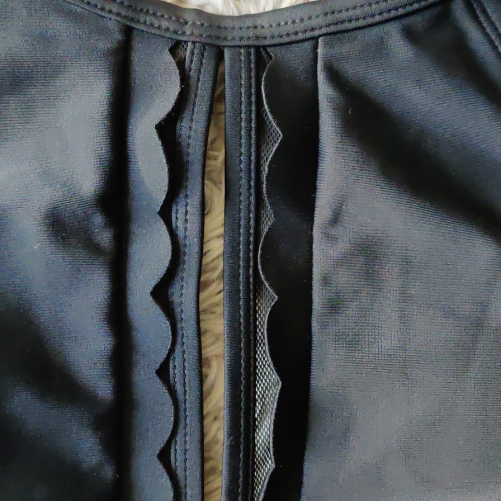 Swim top - Picture 2 of 5